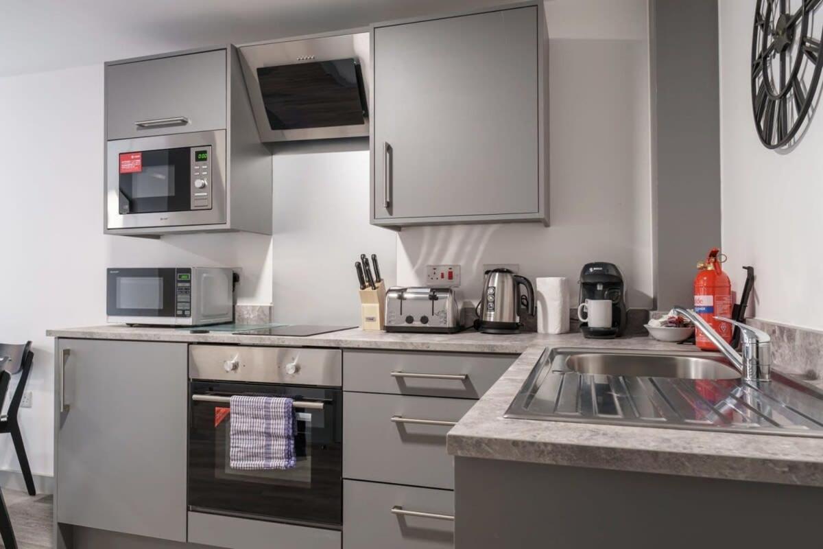 Lovely 1 Bed Apartment In Liverpool Centre Exteriör bild