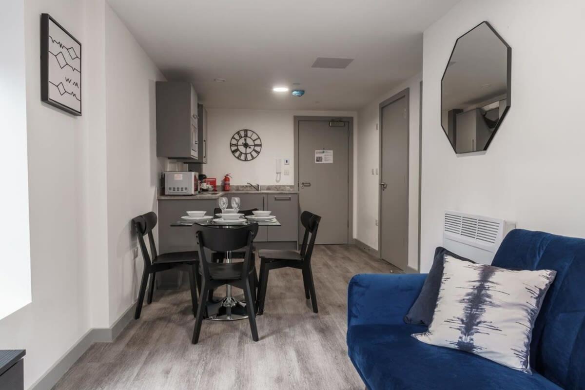 Lovely 1 Bed Apartment In Liverpool Centre Exteriör bild