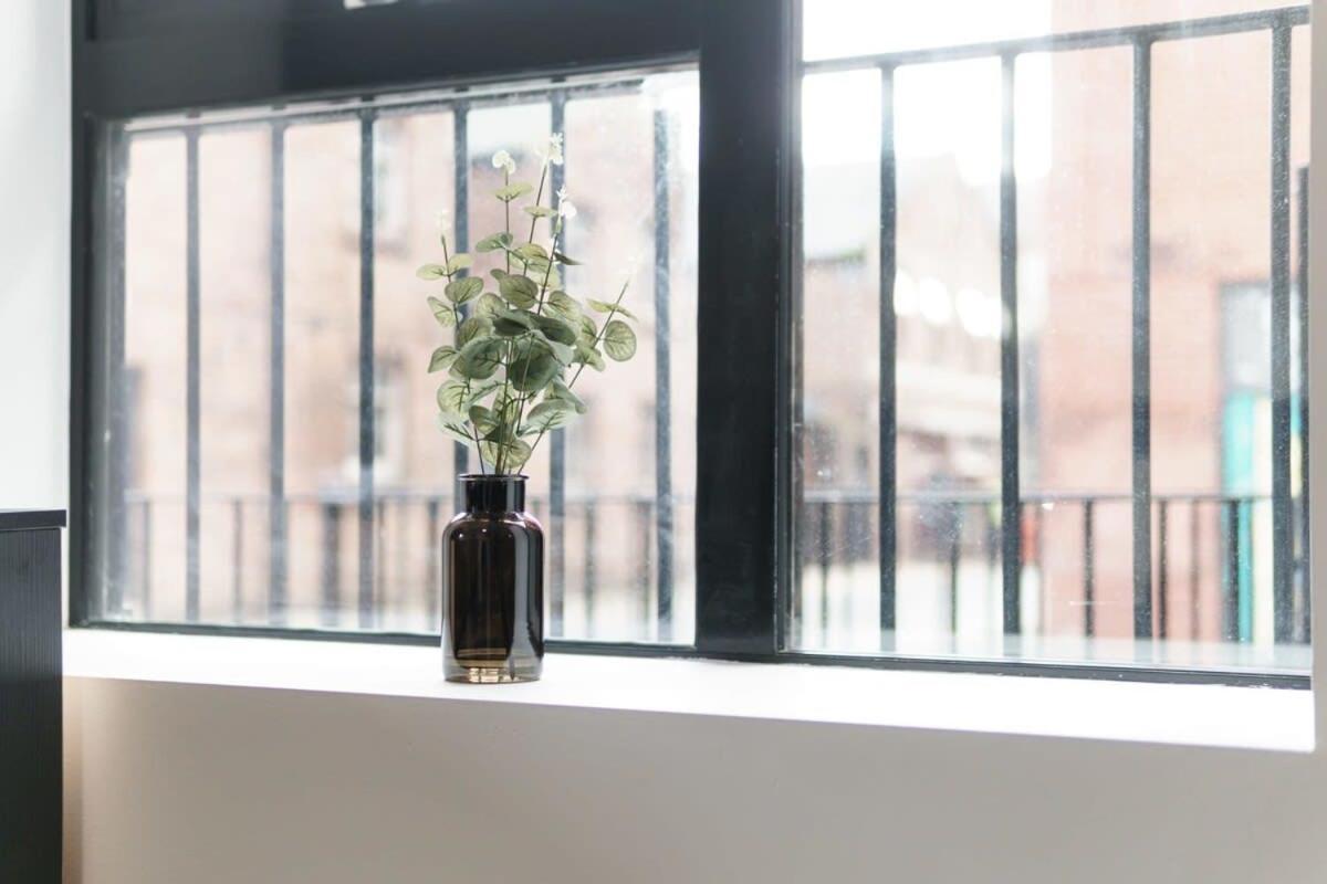 Lovely 1 Bed Apartment In Liverpool Centre Exteriör bild